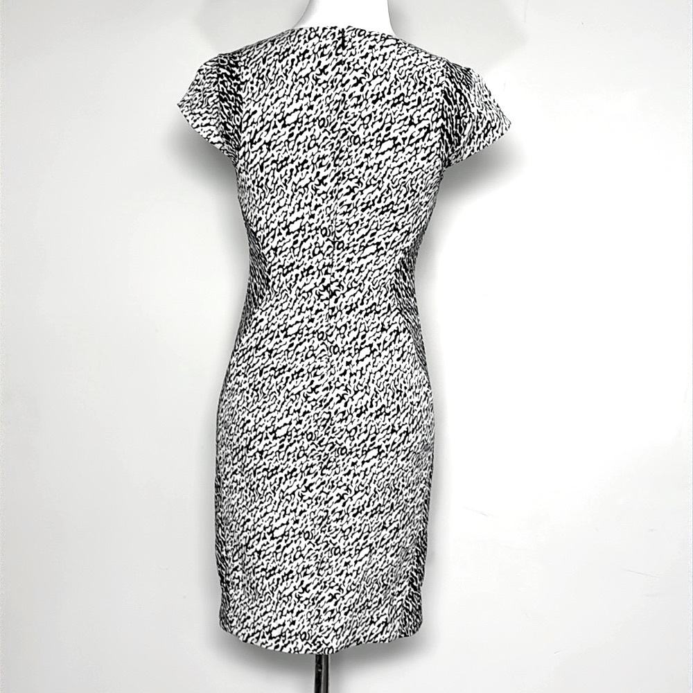 Diane von Furstenberg Women’s Pele Snake Wave Jacquard Sheath Midi Dress Size 0 - Picture 10 of 11